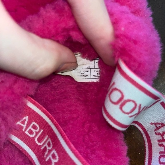 Koolaburra By Ugg Pink Kids Fuzz'n Slipper Sandals Size 3 - Picture 9 of 10